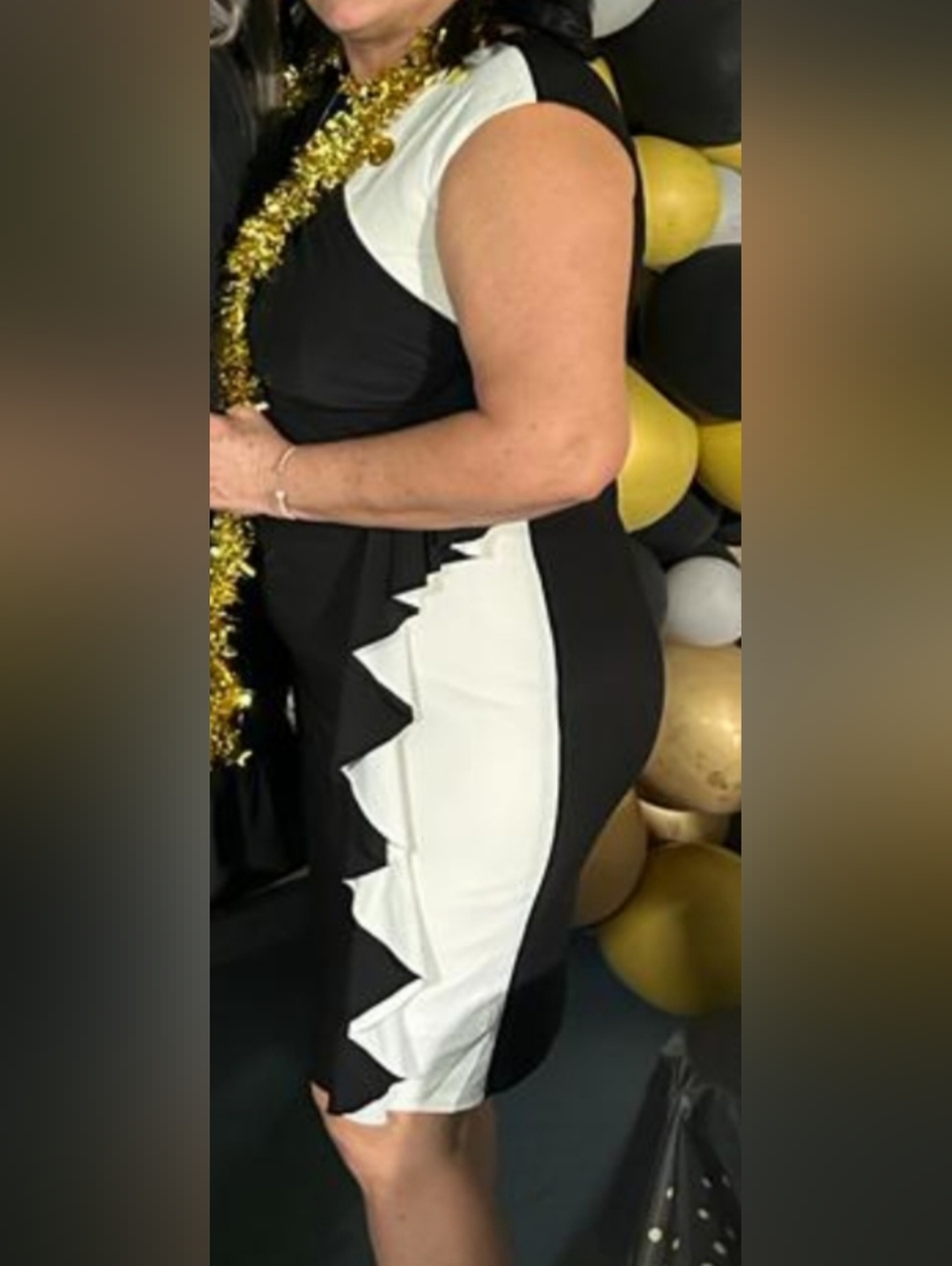 Carmen Marc Valvo Black and White Scuba Sheath Dress